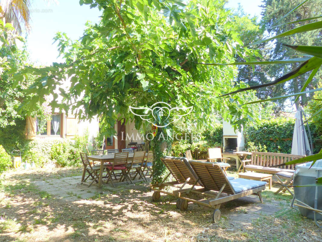 Maison 104 m² à Saint-Jean-De-Vedas  - photo 2
