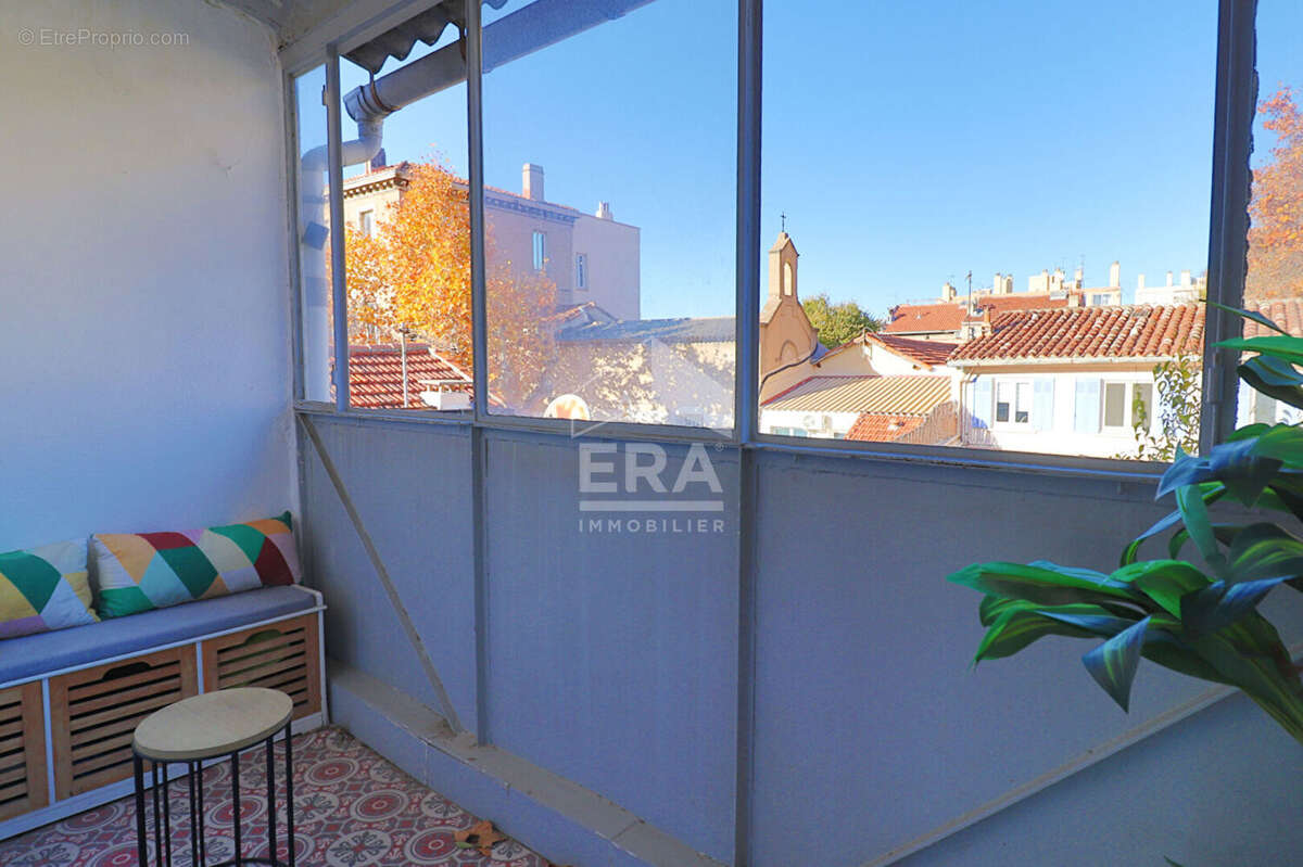 Appartement à MARSEILLE-4E