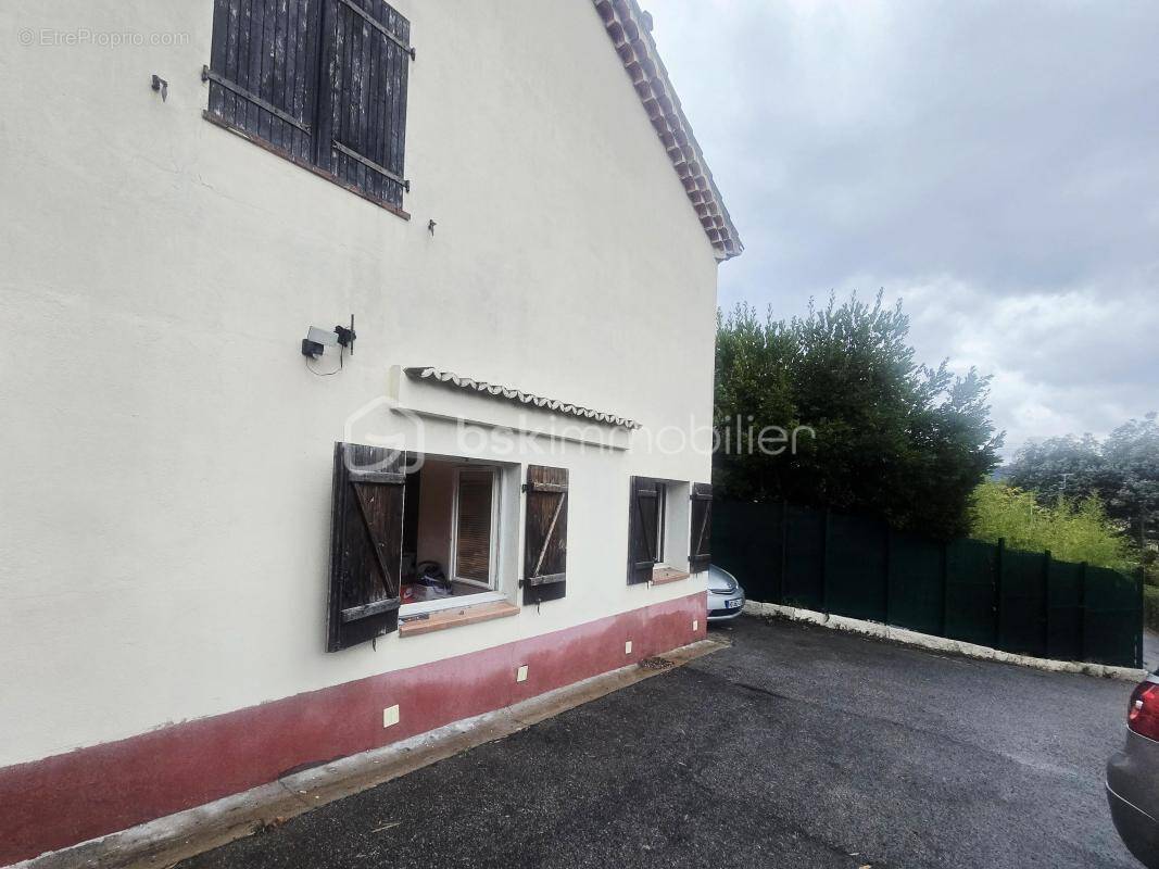 Appartement à MANDELIEU-LA-NAPOULE