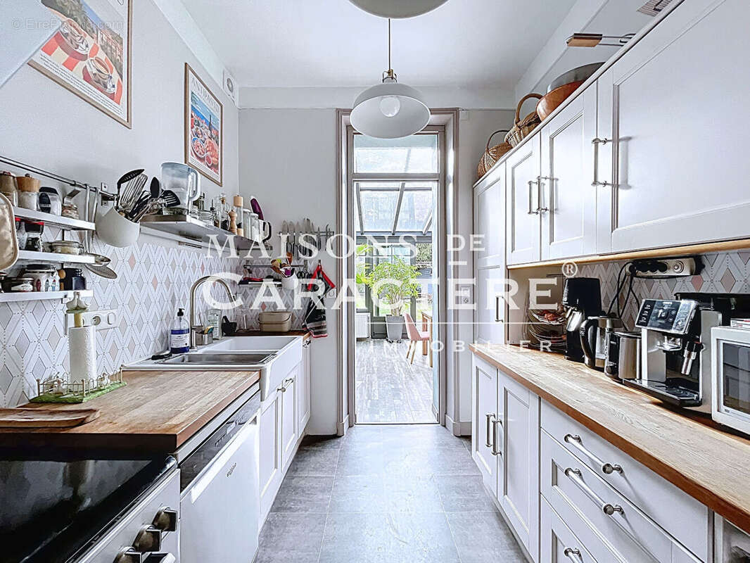 Maison à VERNEUIL-SUR-SEINE