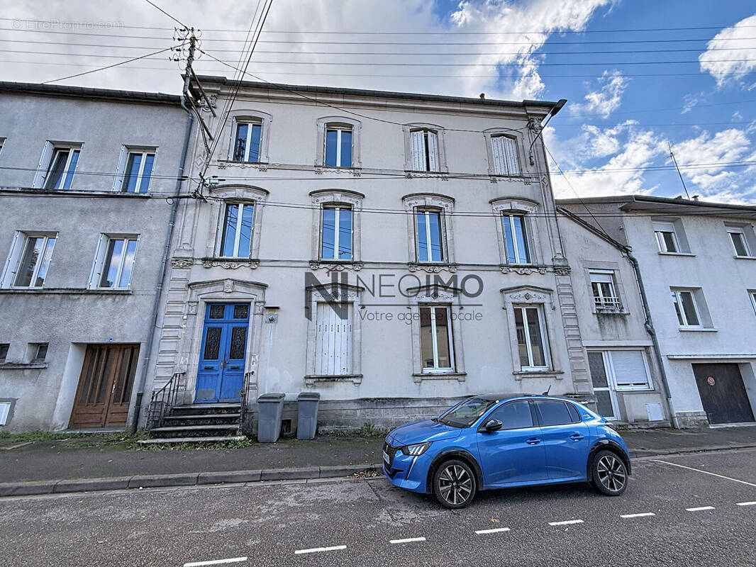 Appartement à NEUFCHATEAU