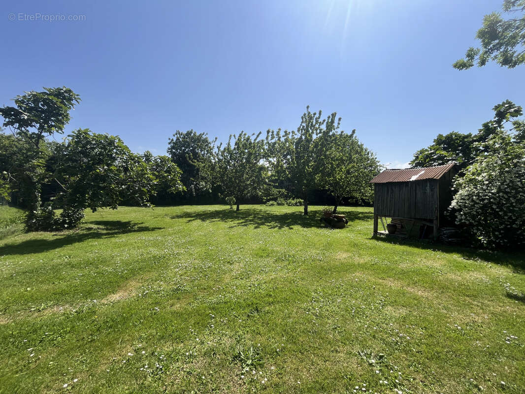 Terrain 606m2 constructible à Bourcefranc le Chapus - photo 5