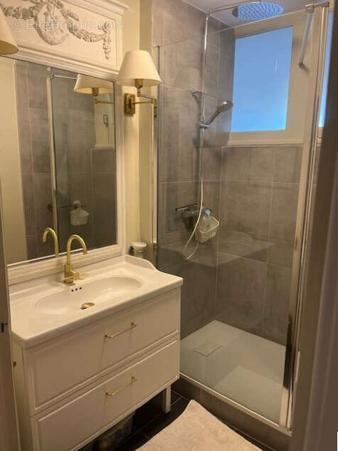 Appartement à LA MADELEINE