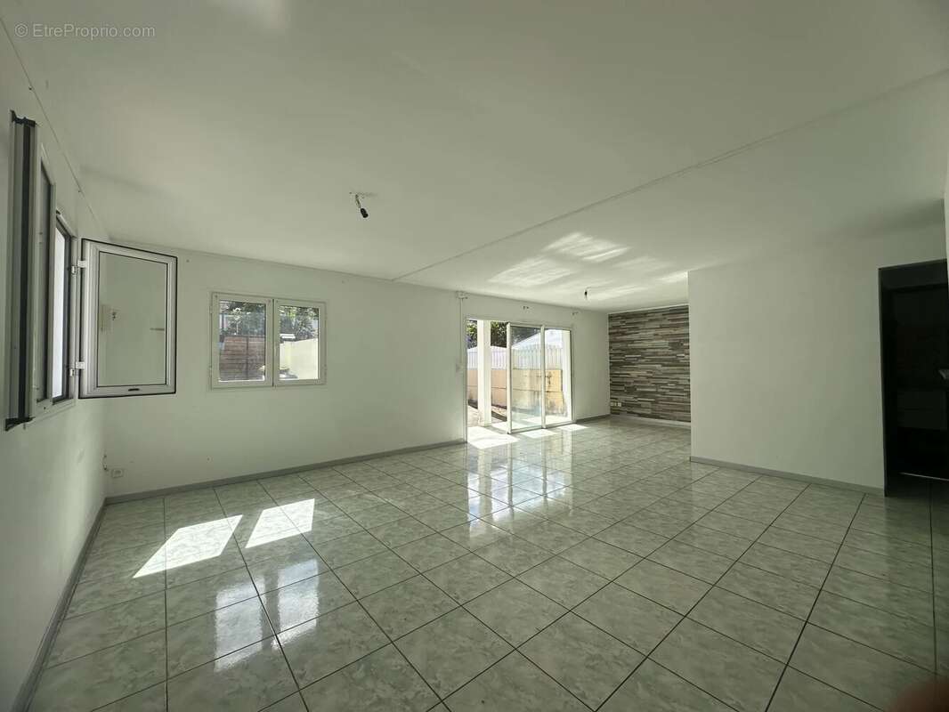 Maison à SAINT-JOSEPH