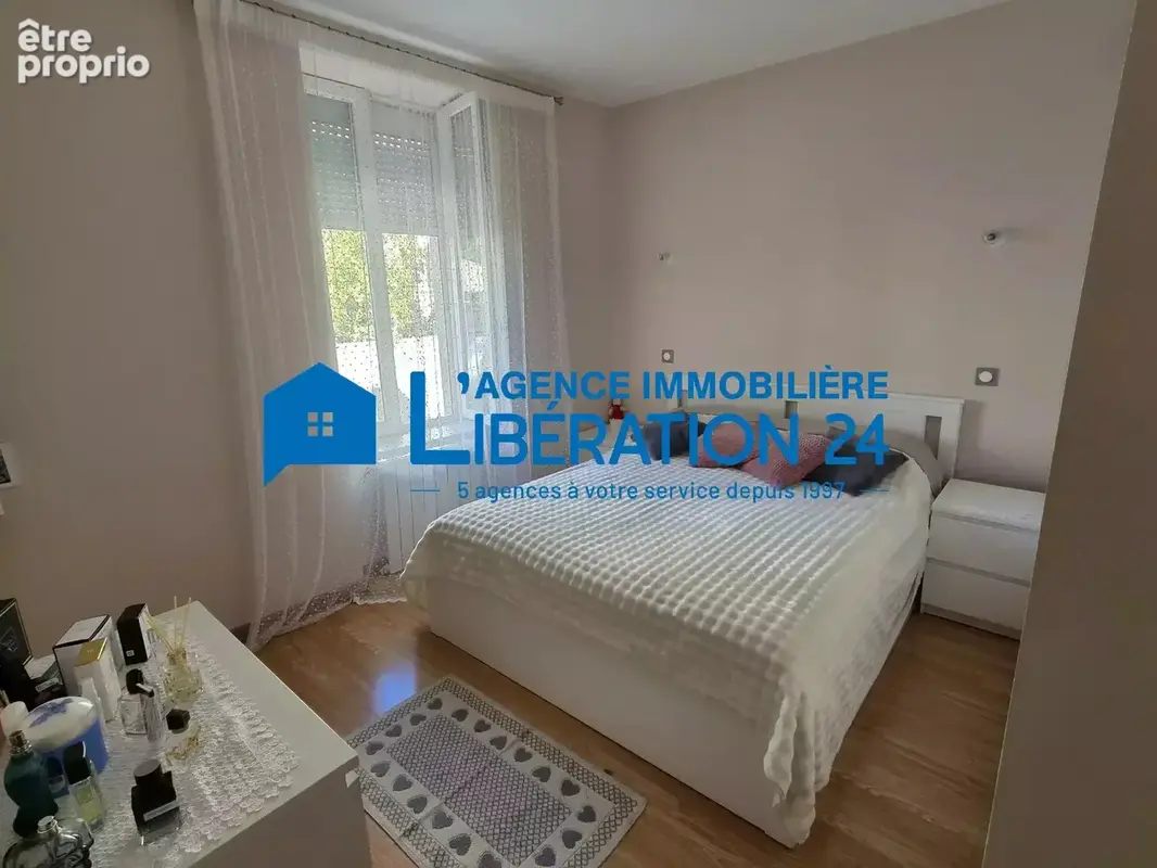 Immeuble de 3 logements avec cour - photo 12