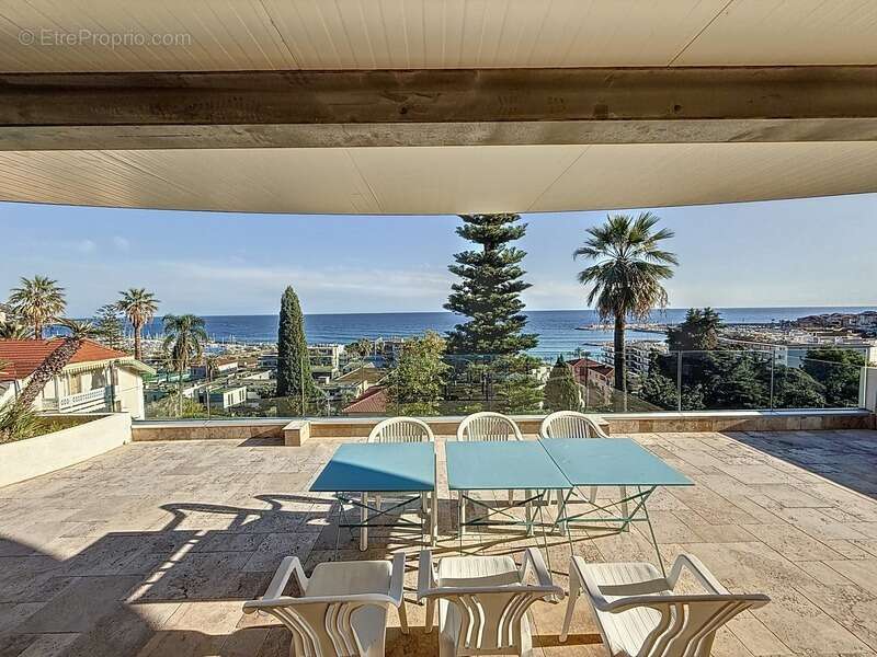 Appartement à MENTON