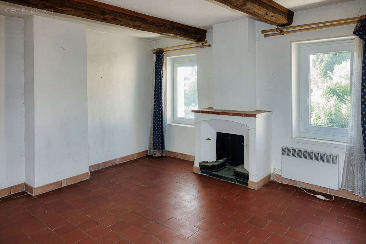 Maison à SAUVETERRE