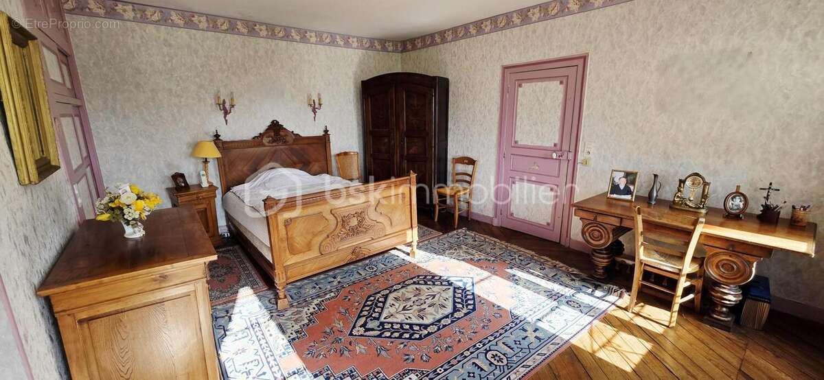 Maison à SAINT-HILAIRE-DU-HARCOUET