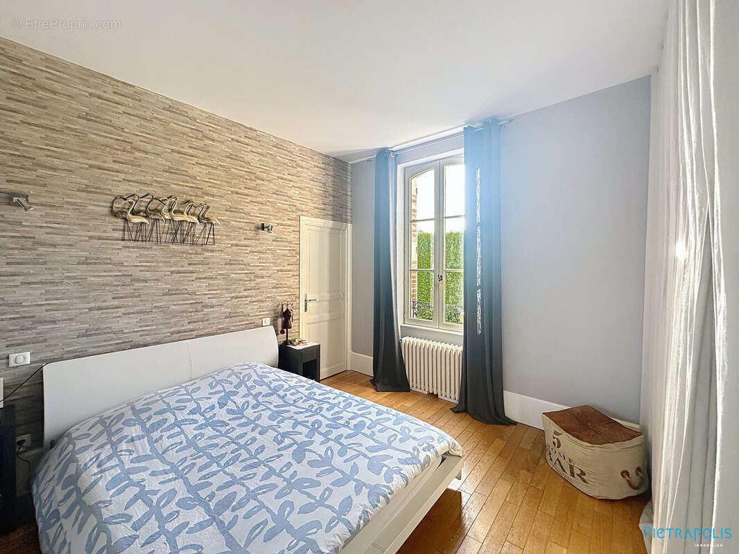 Maison à SAINT-MARCEL