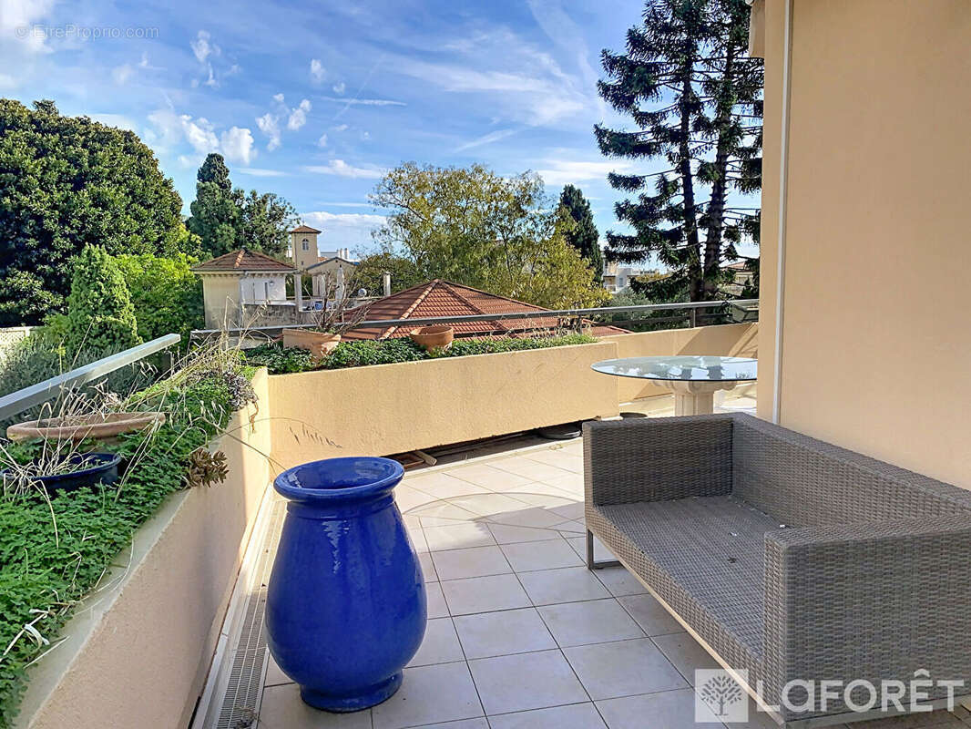 Appartement à MENTON