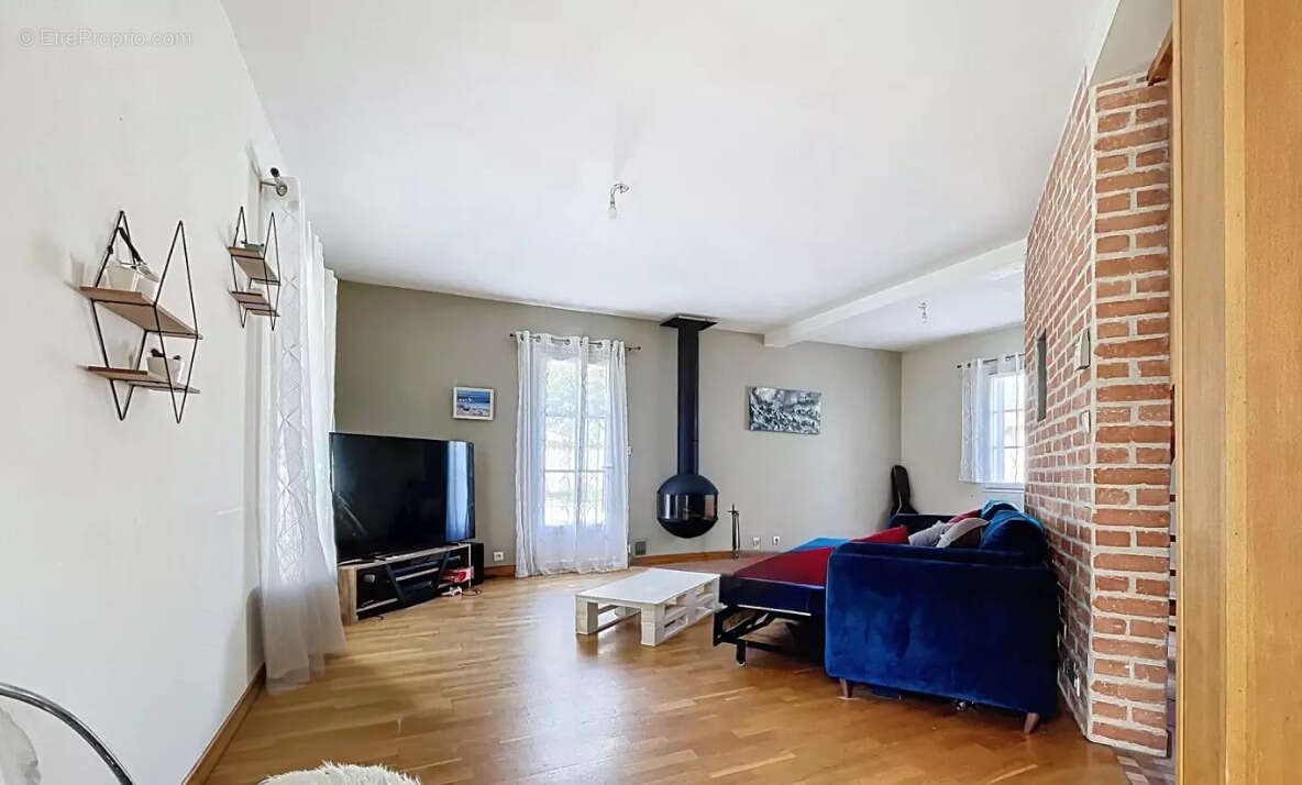 Maison à MIONS