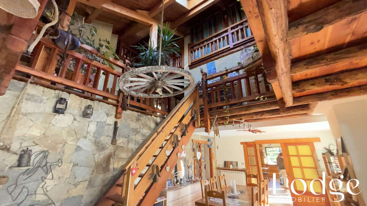 Maison à VAL-DES-PRES