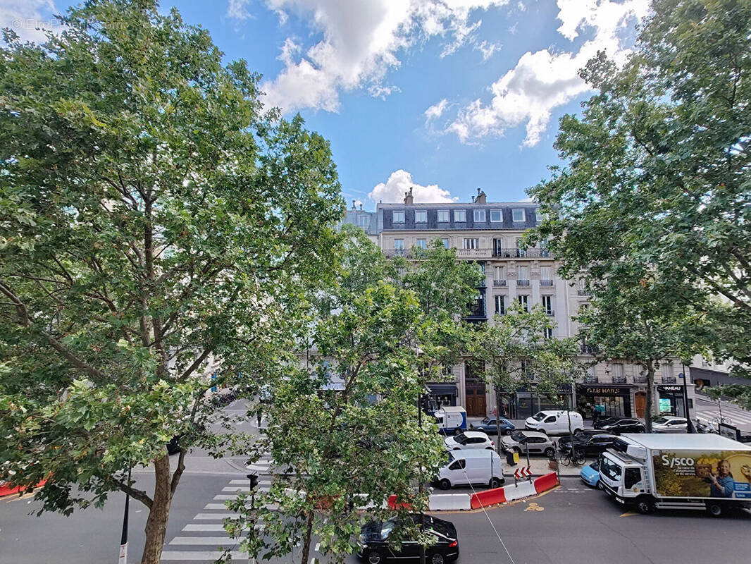 Appartement à PARIS-7E