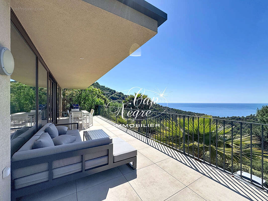 Propriété contemporaine avec magnifique vue mer au Rayol - photo 11