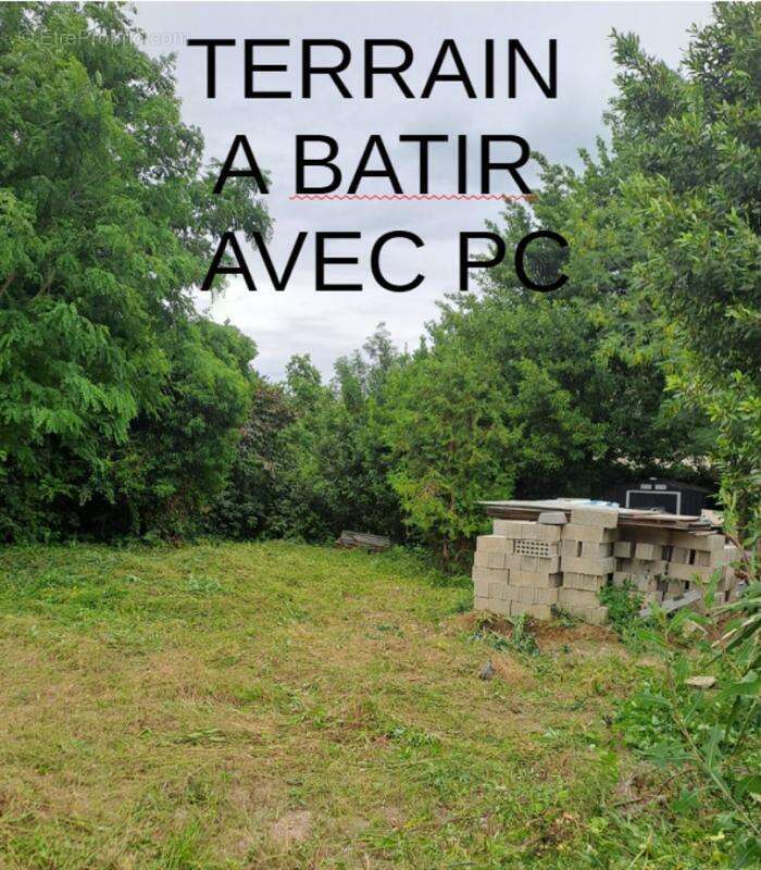 Terrain à CLAMART