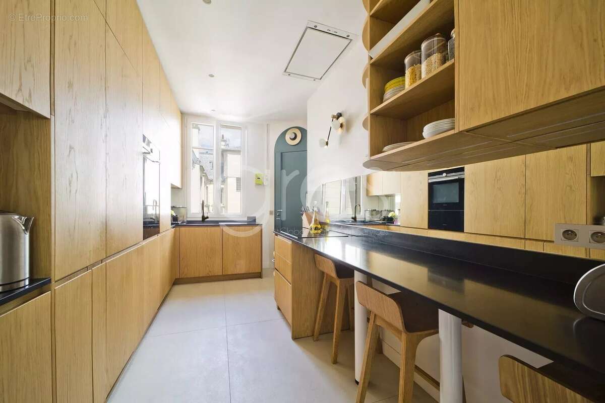 75007 suffren / tour eiffel. vente appartement haussmannien familial 3 chambres. - photo 8