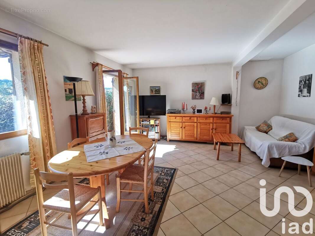 Photo 9 - Maison à BURES-SUR-YVETTE