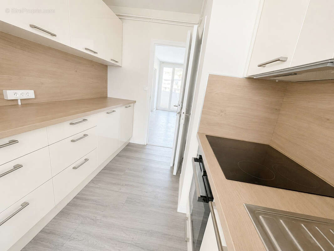 Appartement T4 traversant de 68m2 avec 3 chambres à proximité des commerces et écoles - photo 6