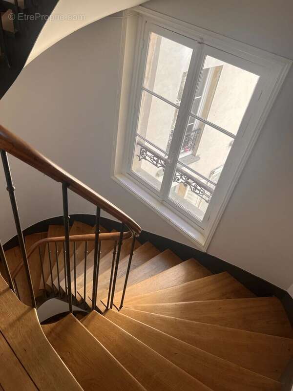Appartement à PARIS-19E