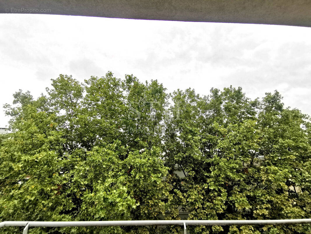 Appartement à ISSY-LES-MOULINEAUX