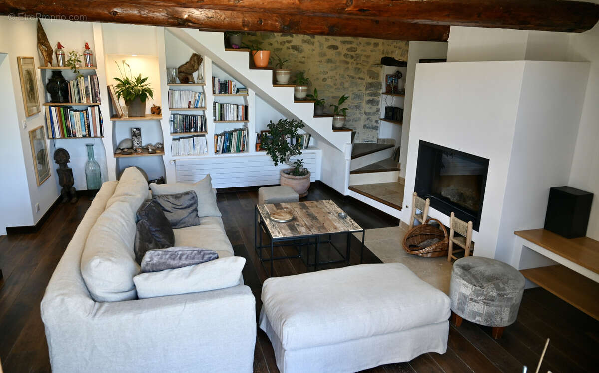 Maison à FORCALQUIER