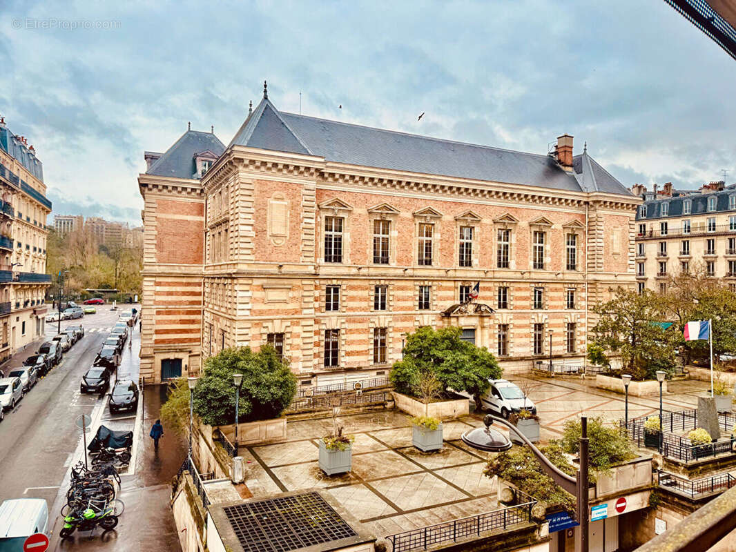 Appartement à PARIS-19E