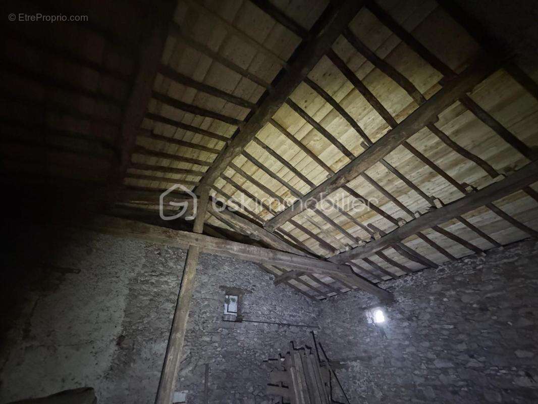 Appartement à LABRUGUIERE