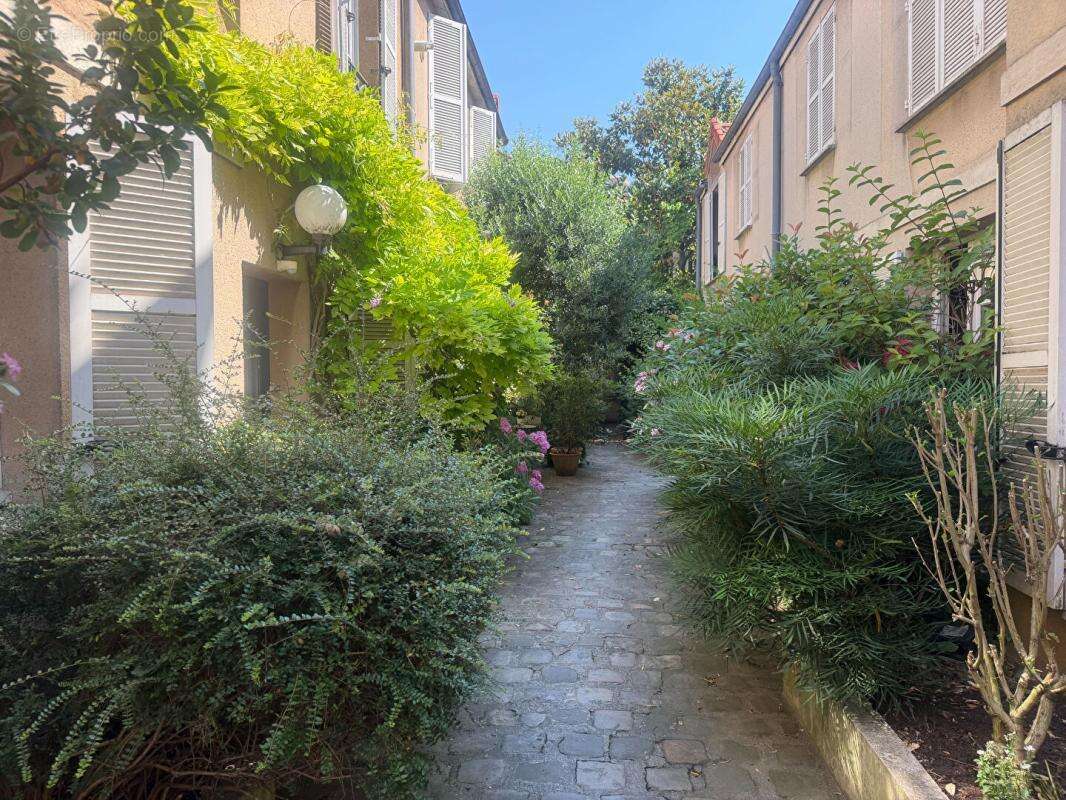 Maison à PARIS-12E