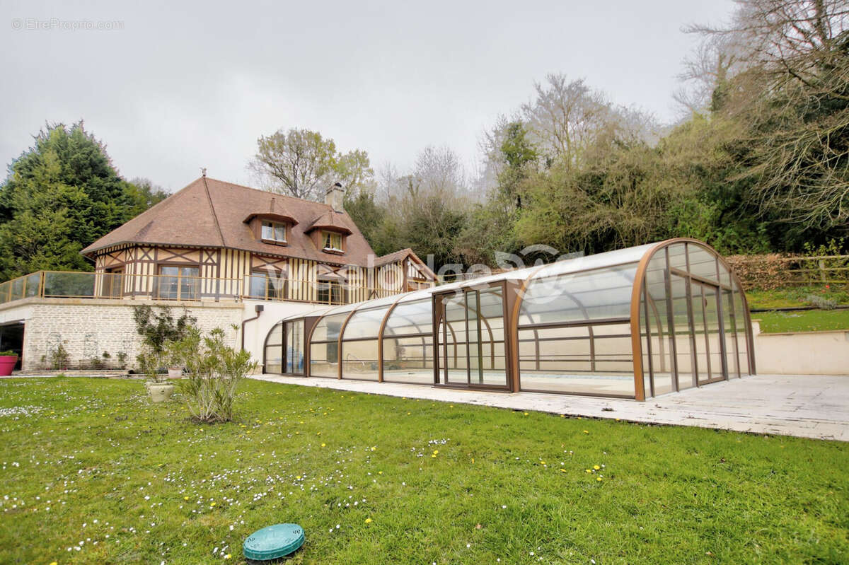 Maison à PONT-L'EVEQUE