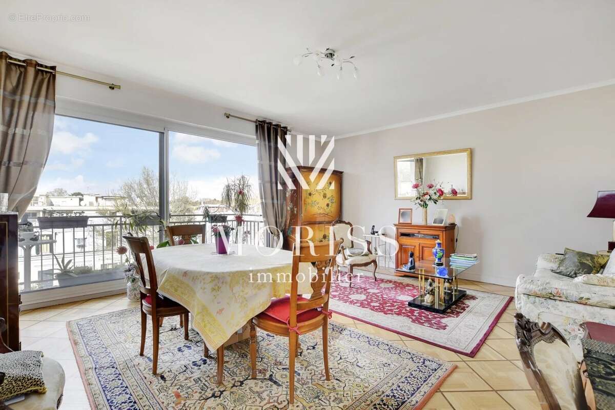 Appartement à NOGENT-SUR-MARNE