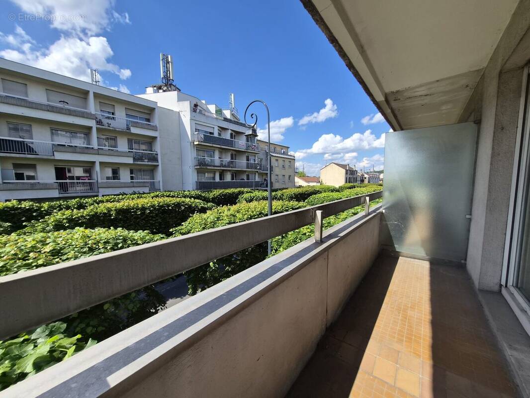 vu exxterieur - Appartement à CHELLES