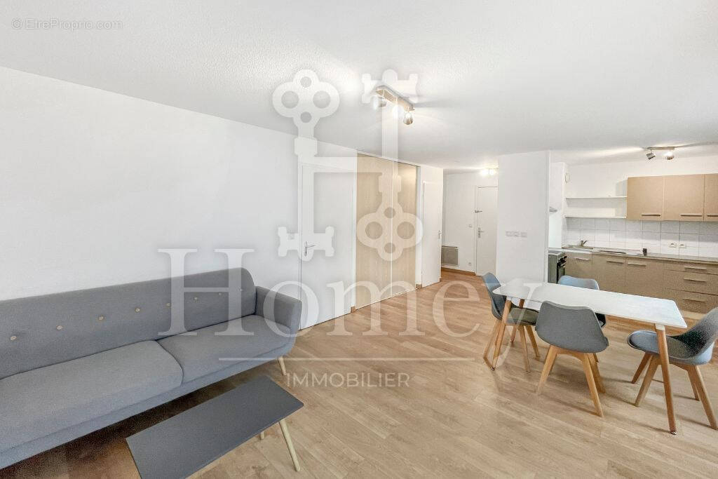 Appartement à VILLE-LA-GRAND