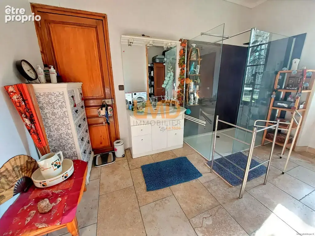 77, Montereau, maison en pierre , très bon état sur environ 1hec - photo 10