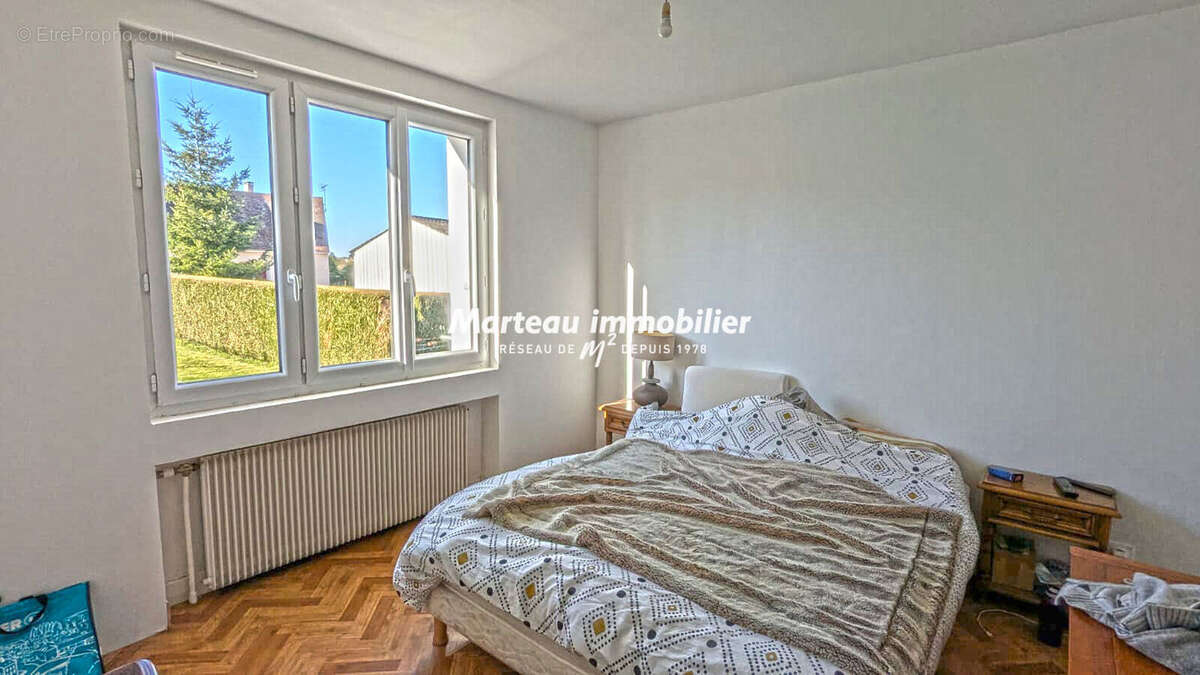 Maison à SAINT-AUBIN-DE-LOCQUENAY