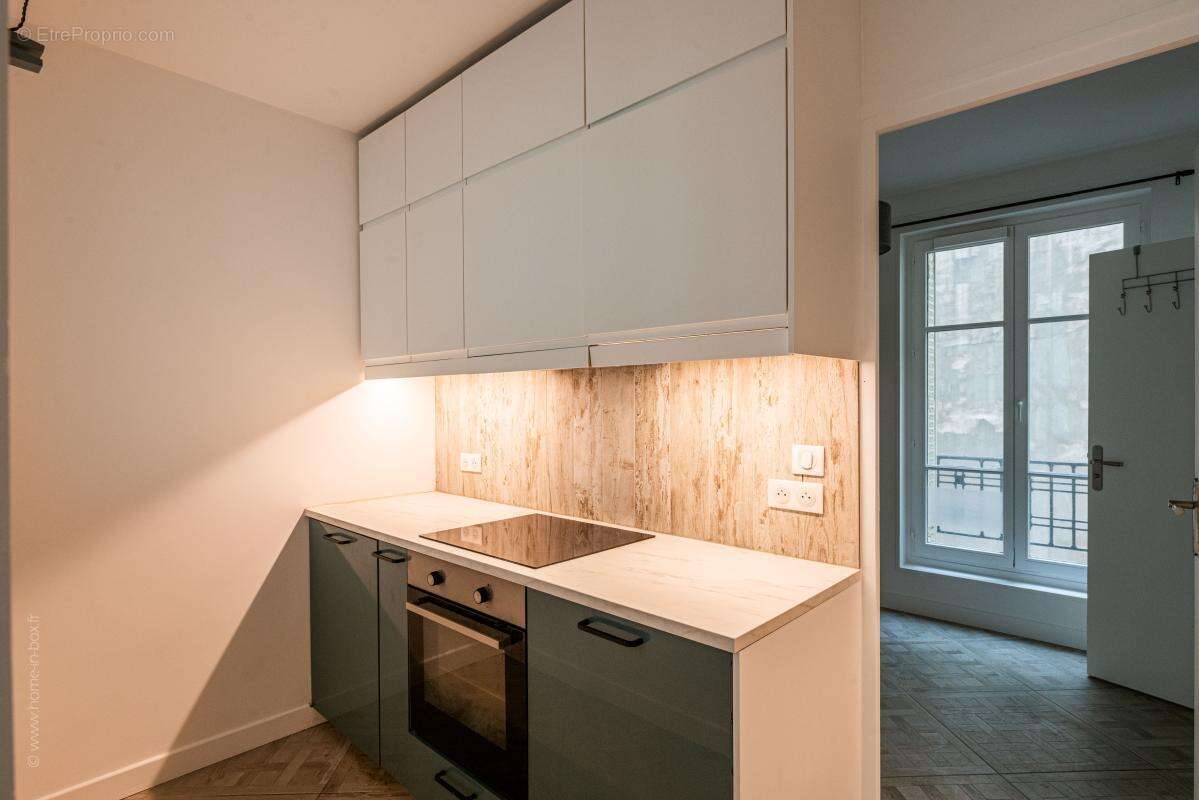 Appartement à PARIS-15E