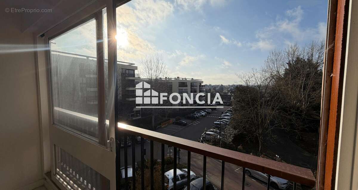 Appartement à LE CHESNAY