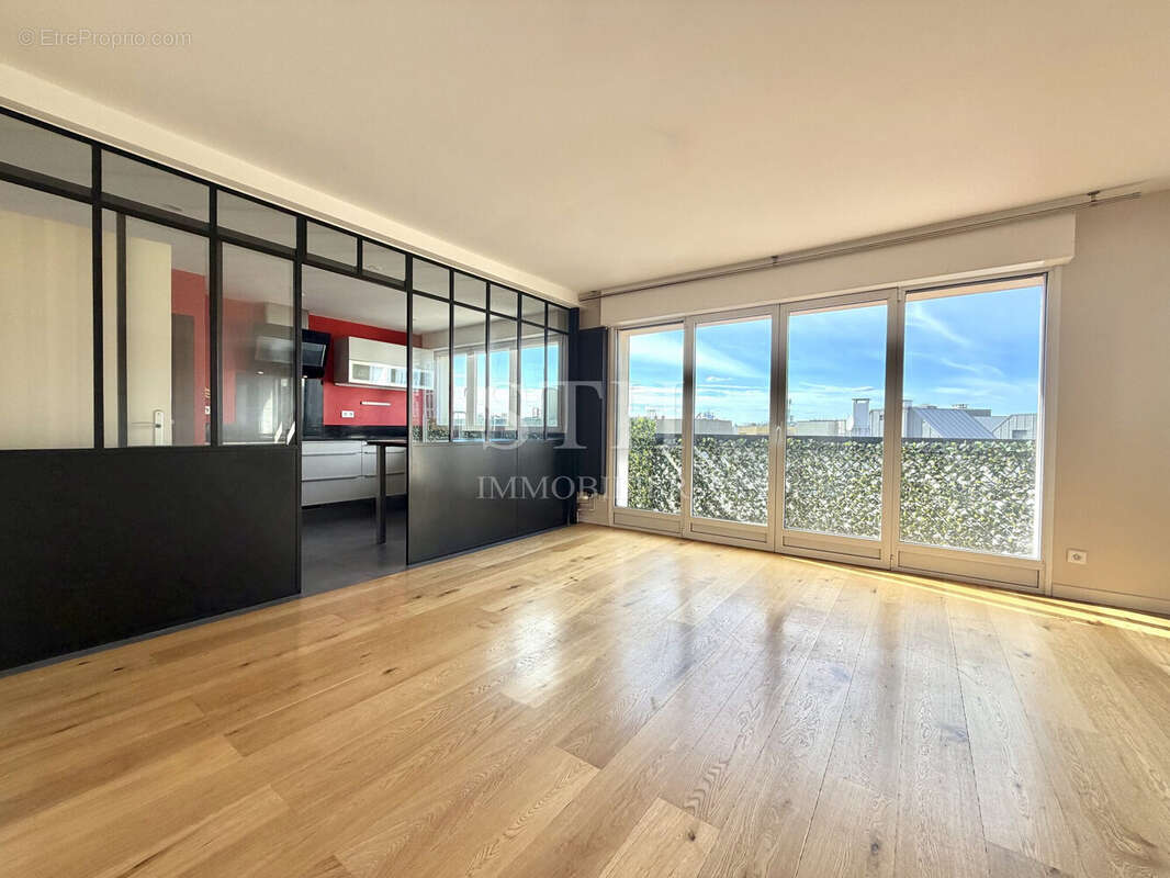 Appartement 110 m² à Paris-15e  - photo 3