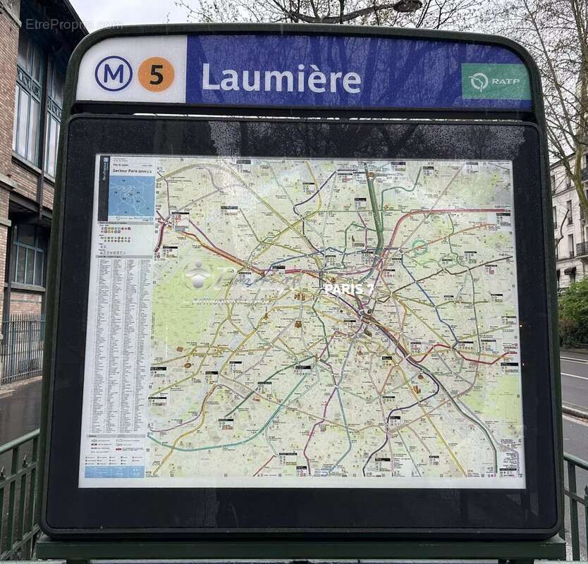 Appartement à PARIS-19E