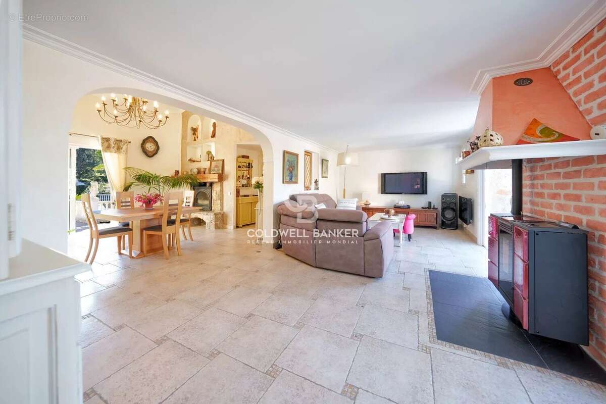 Maison à PEYMEINADE