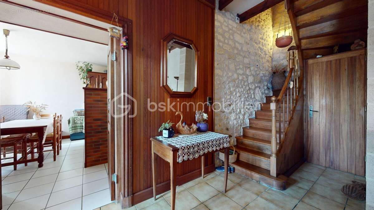 Maison à SAINT-SAVINIEN