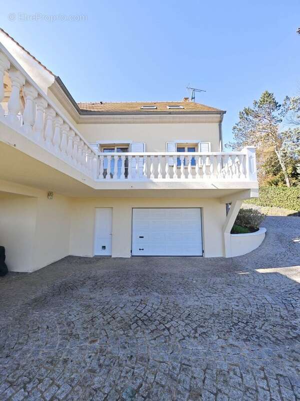 Maison à BOISSISE-LE-ROI