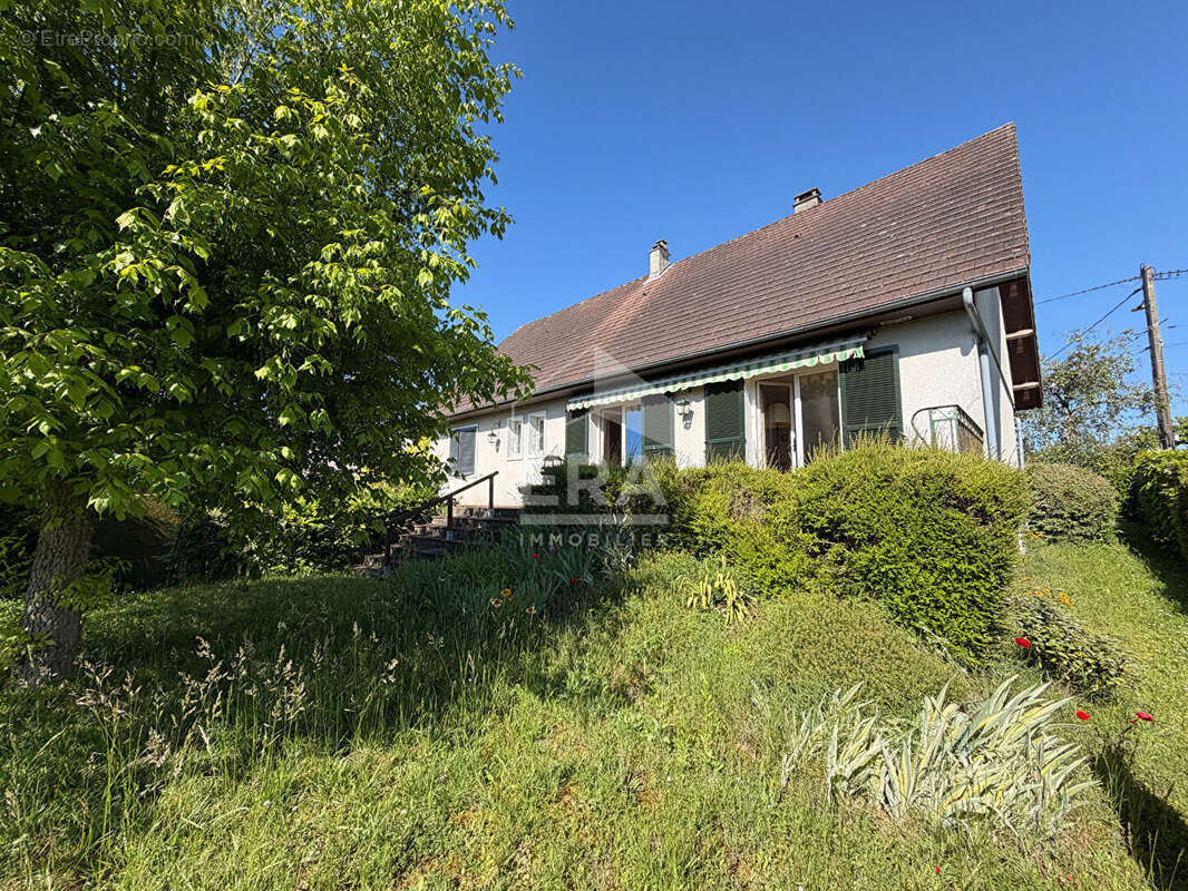 Maison à FUSSY