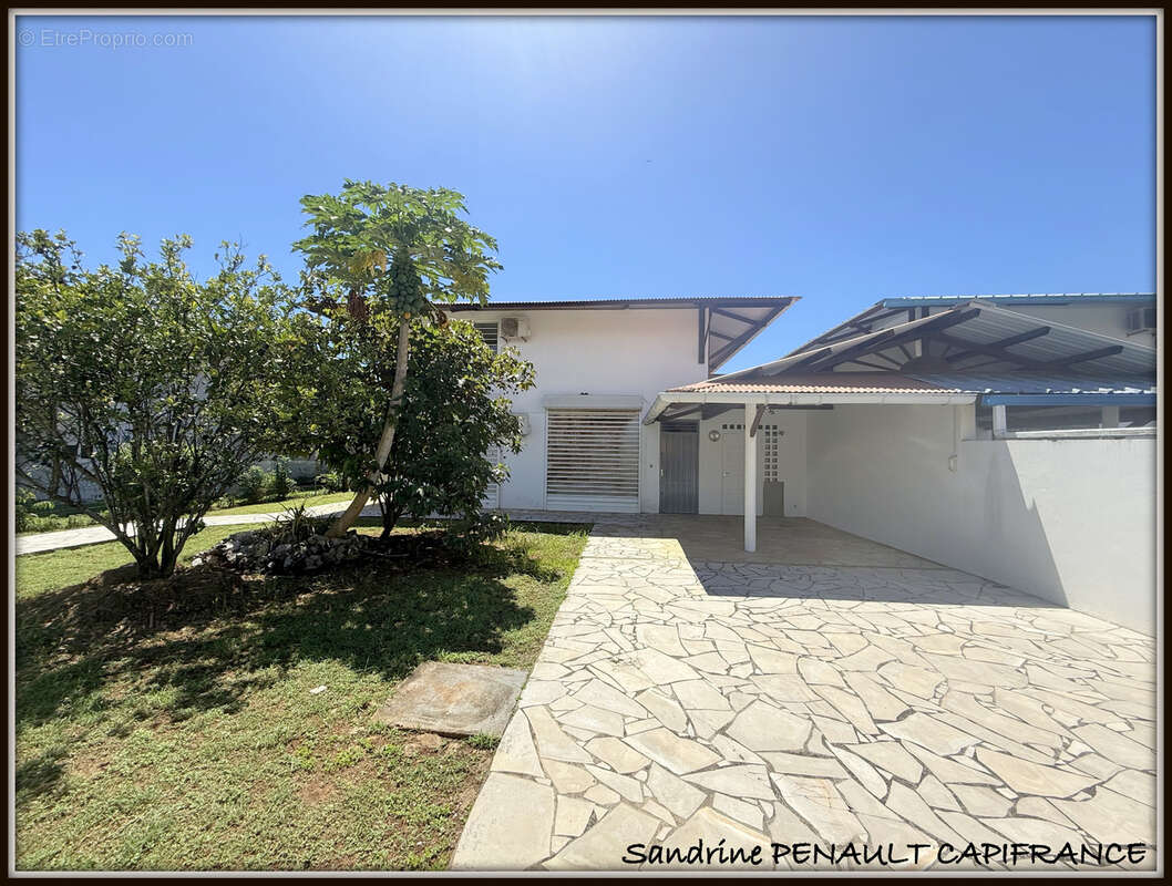 A vendre a kourou (97310) une charmante villa t6 de 120 m² - terrain de 466 m² - au prix de 390 000 € - photo 4
