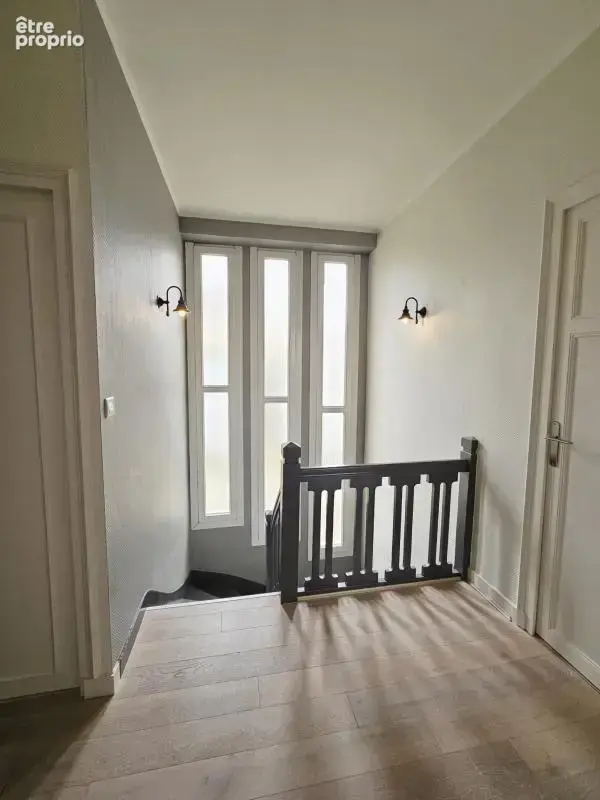 REPUBLIQUE Grande maison familiale - photo 15