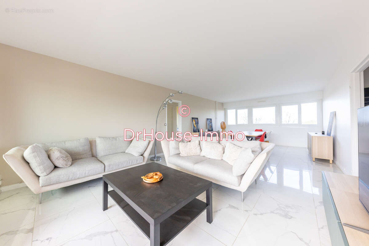 Appartement à ELANCOURT