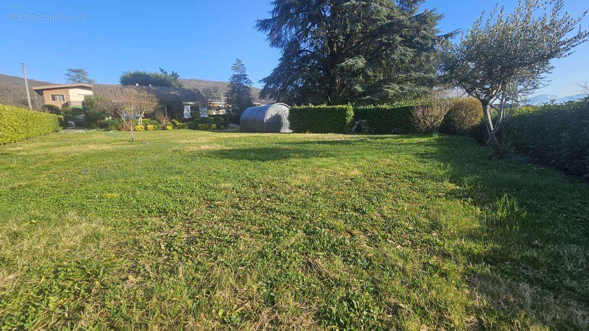 Maison à BRISON-SAINT-INNOCENT