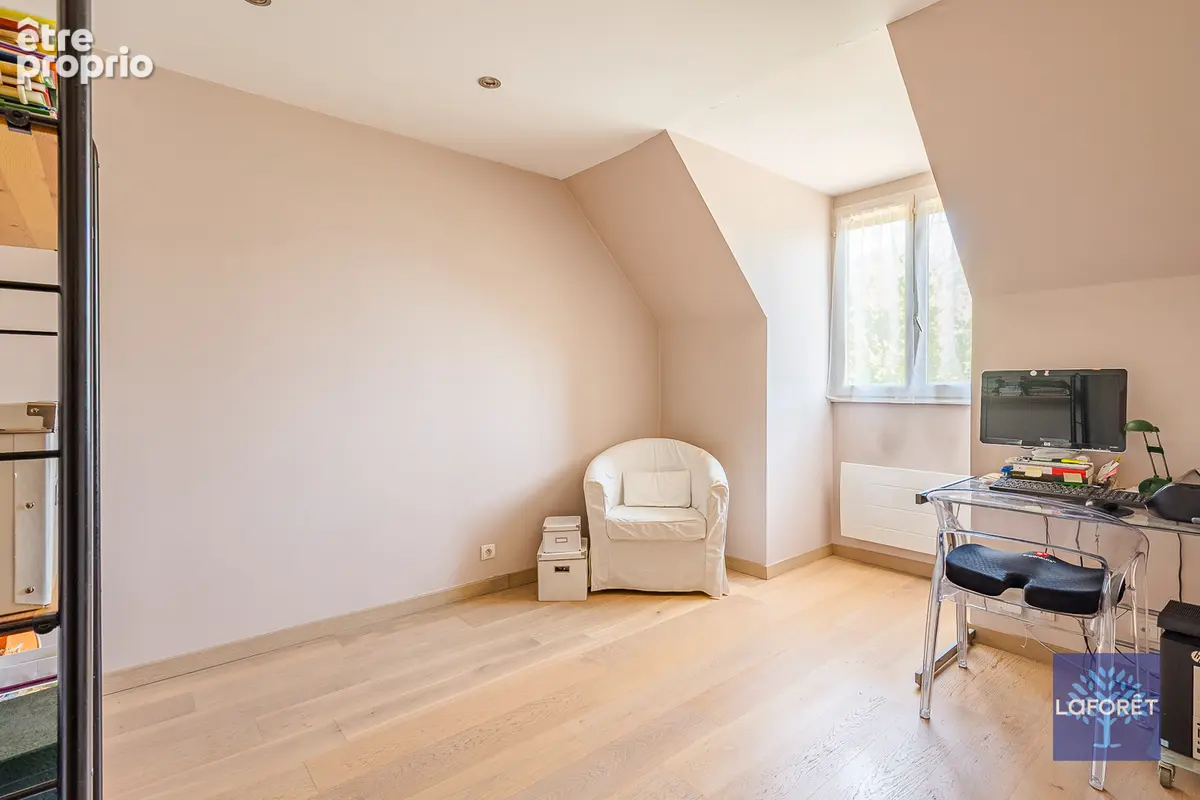 Maison Les Pavillons Sous Bois 6 pièce(s) 131 m2 - photo 8