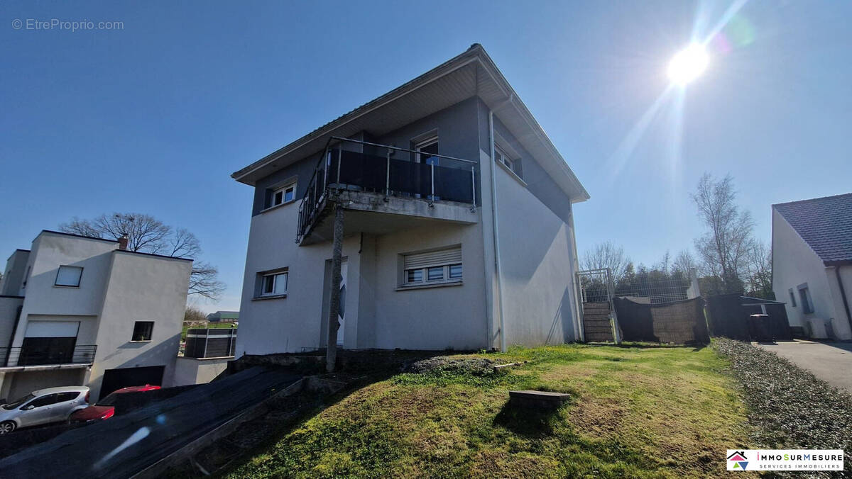 Maison à SAINT-MICHEL-SUR-TERNOISE
