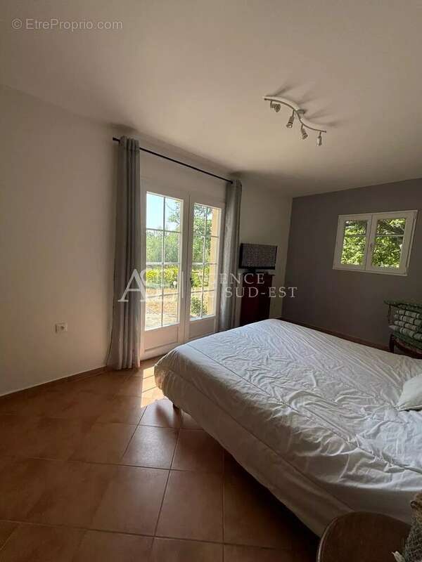 maison  avec piscine Rognes - photo 8