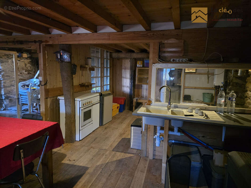 Maison à LUZ-SAINT-SAUVEUR